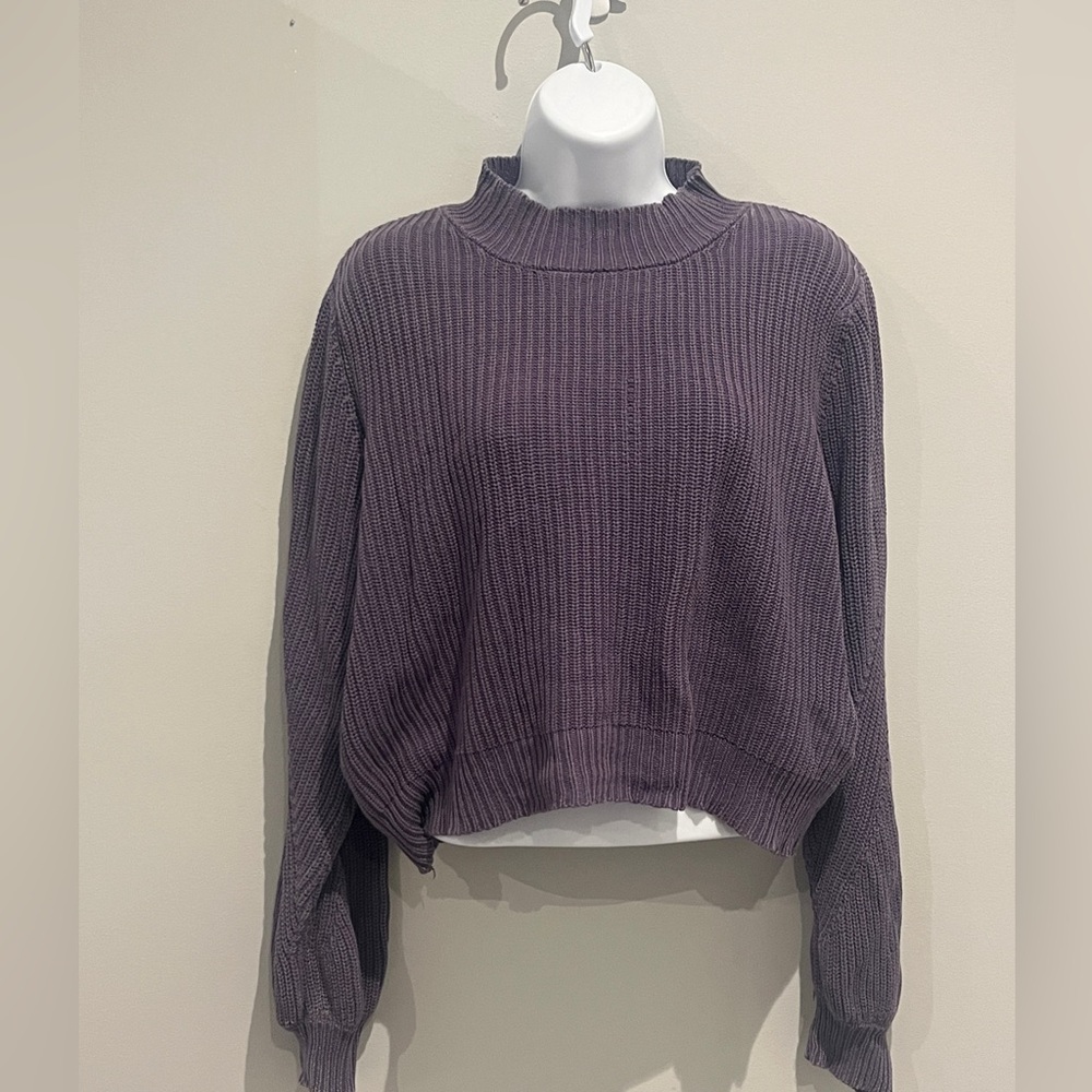 Cropped sweater